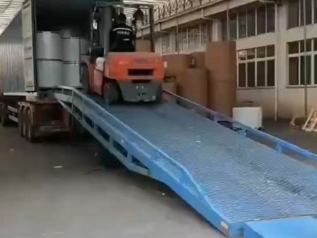 移动式登车桥